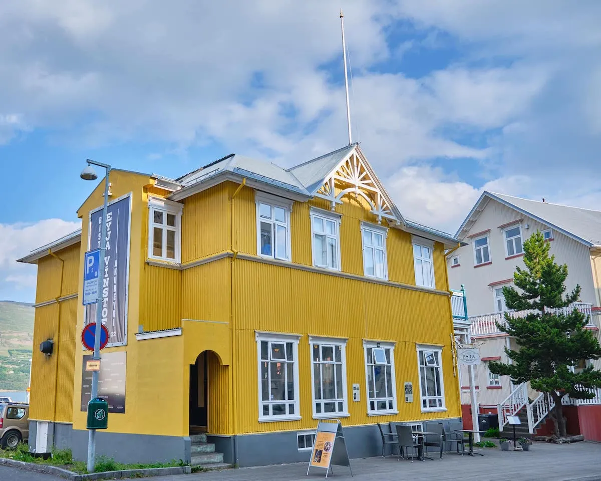 Exterior of Eyja Wine Bar & Bistro Akureyri, North Iceland, recommended by Handpicked Iceland.