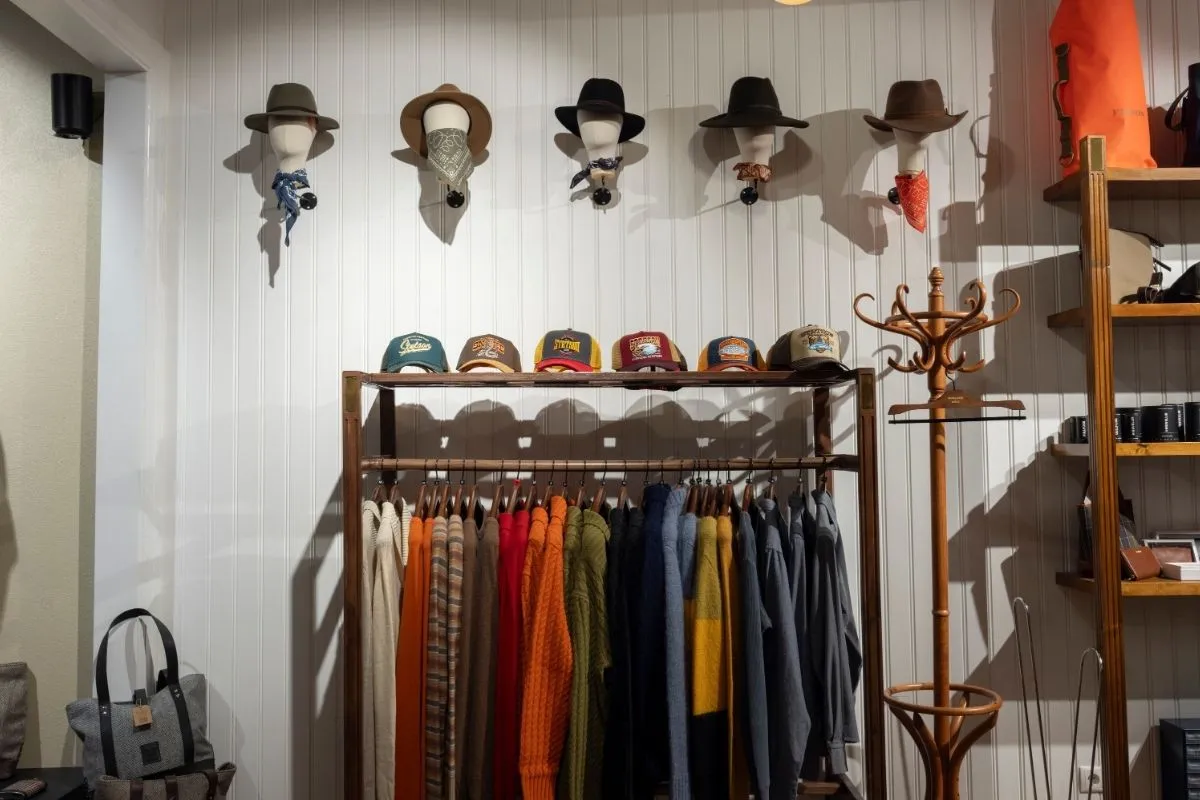 Premium men's hats and accessories at Herrafataverslun Kormáks & Skjaldar, Reykjavik.