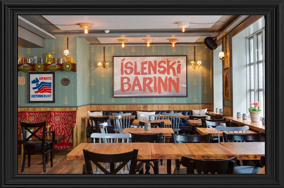 The Icelandic Bar Reykjavik cozy interior – recommended by Handpicked Iceland.