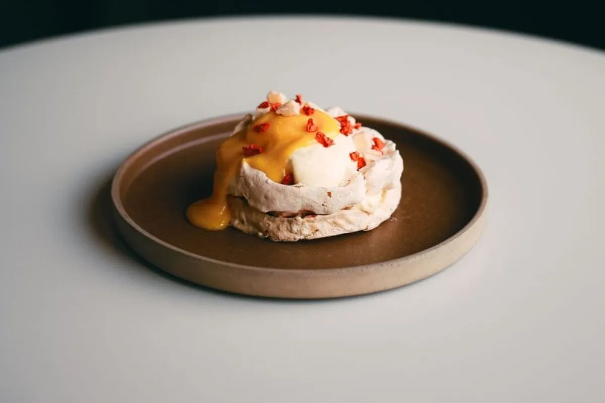 Plated meringue dessert at Ketilkaffi, Akureyri.