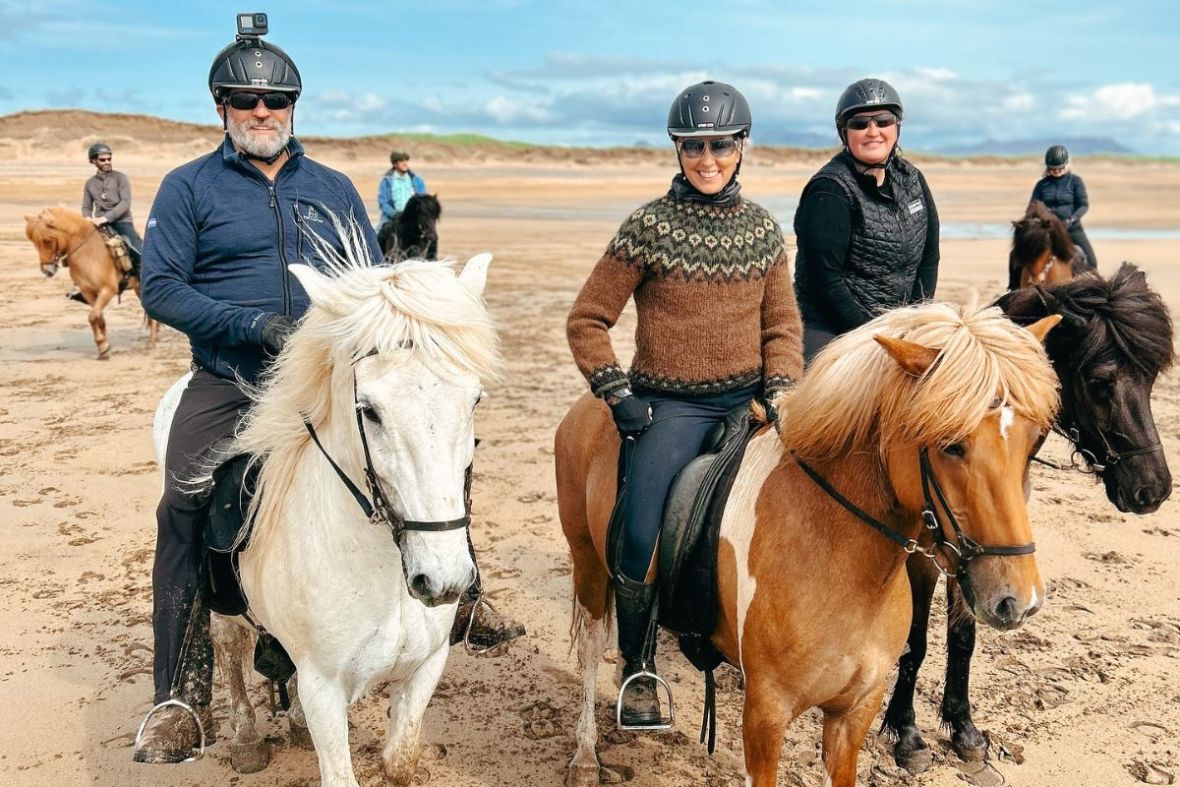 Beach horseback riding tour with Hestaland Riding Tours in Borgarnes.