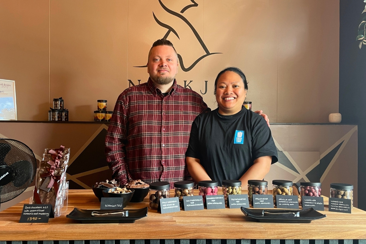 Neskja chocolate shop owners at the tasting counter in Grindavik