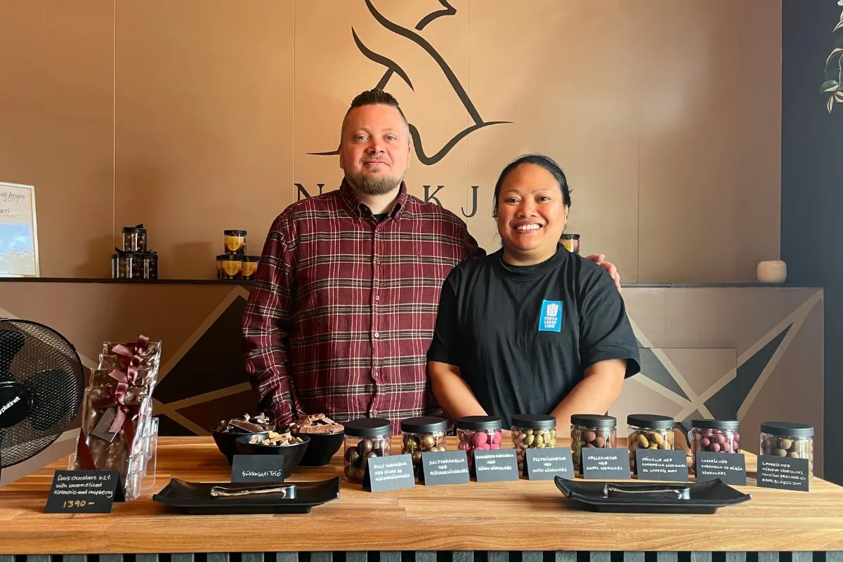 Neskja chocolate shop owners at the tasting counter in Grindavik