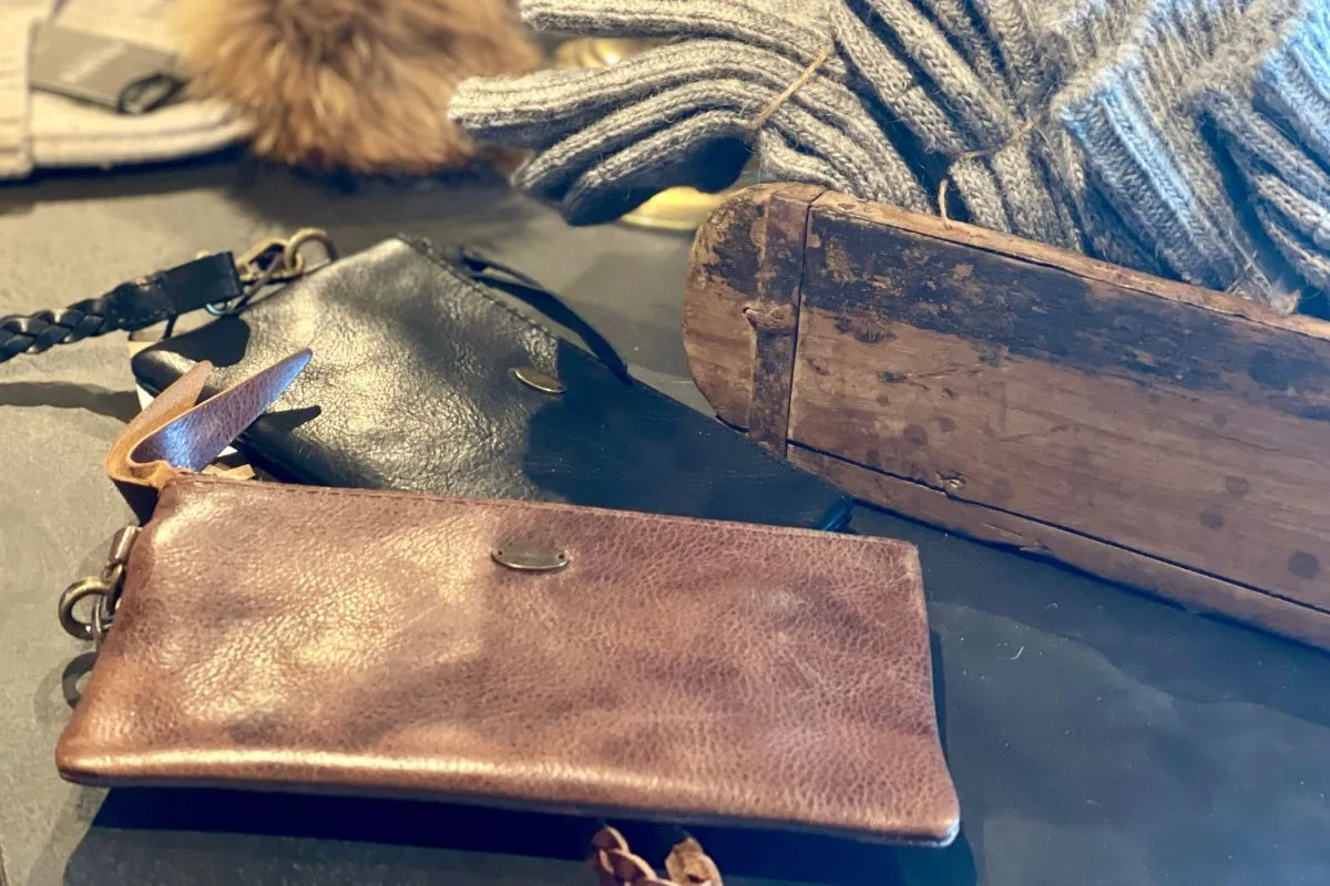 Icelandic leather accessories and wool knitwear at Blóðberg Akureyri.